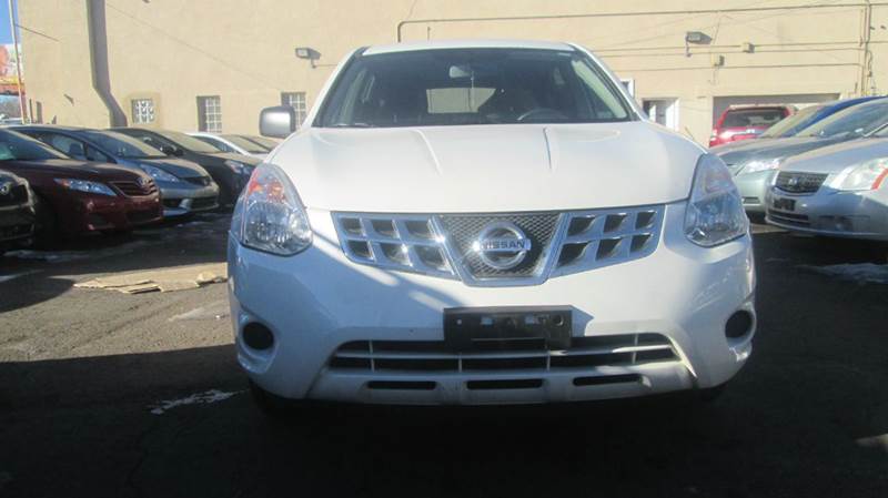 2013 Nissan Rogue for sale at Queen Auto Sales in Denver CO