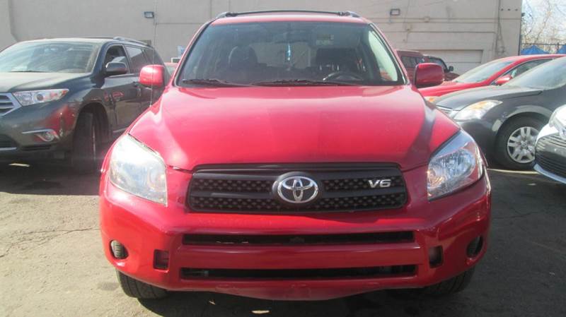 2007 Toyota RAV4 for sale at Queen Auto Sales in Denver CO