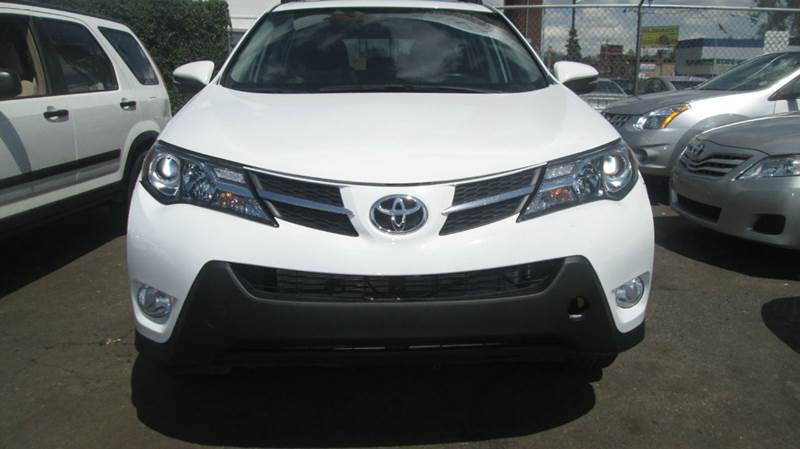 2013 Toyota RAV4 for sale at Queen Auto Sales in Denver CO