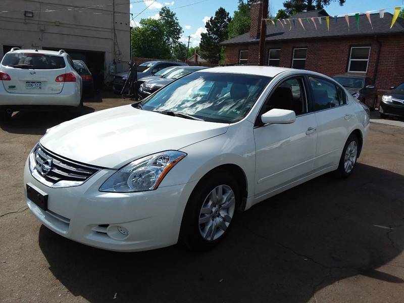 2011 Nissan Altima for sale at Queen Auto Sales in Denver CO