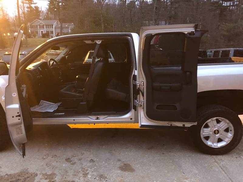 2010 Chevrolet Silverado 1500 LTZ (image 19)