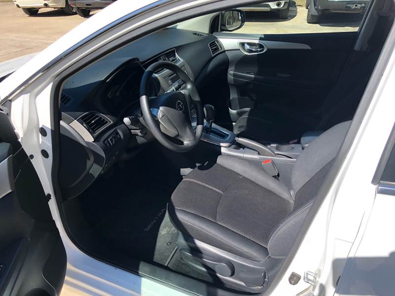 2014 Nissan Sentra SV (image 9)
