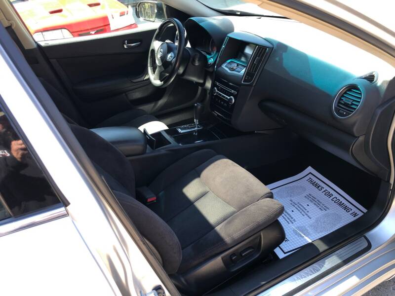 2011 Nissan Maxima 3.5 S (image 23)