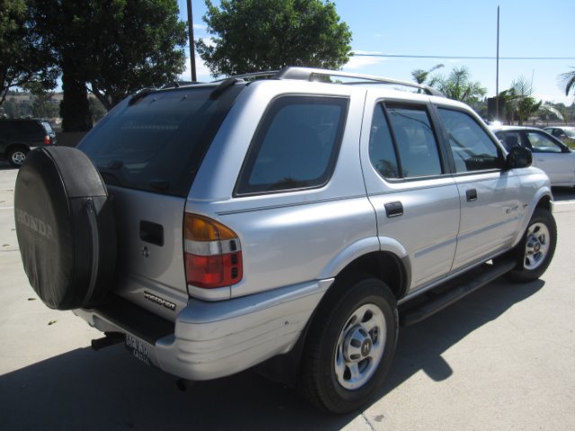 Honda passport 2000