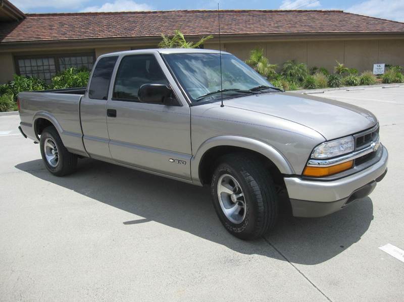 2000 Chevrolet S-10 LS 2dr Extended Cab SB In Anaheim CA - Auto Hub Inc.