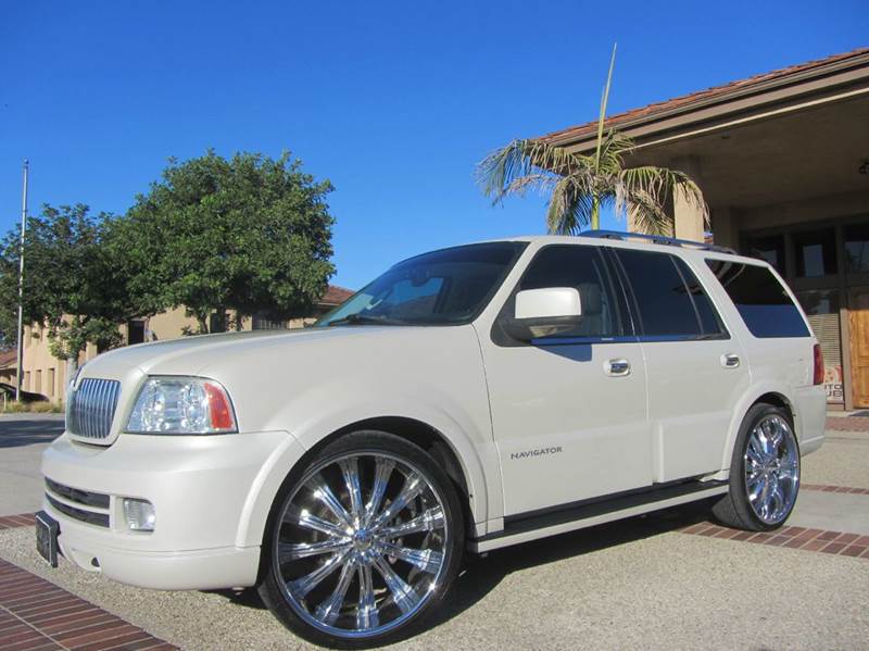 2005 Lincoln Navigator for sale at Auto Hub, Inc. in Anaheim CA