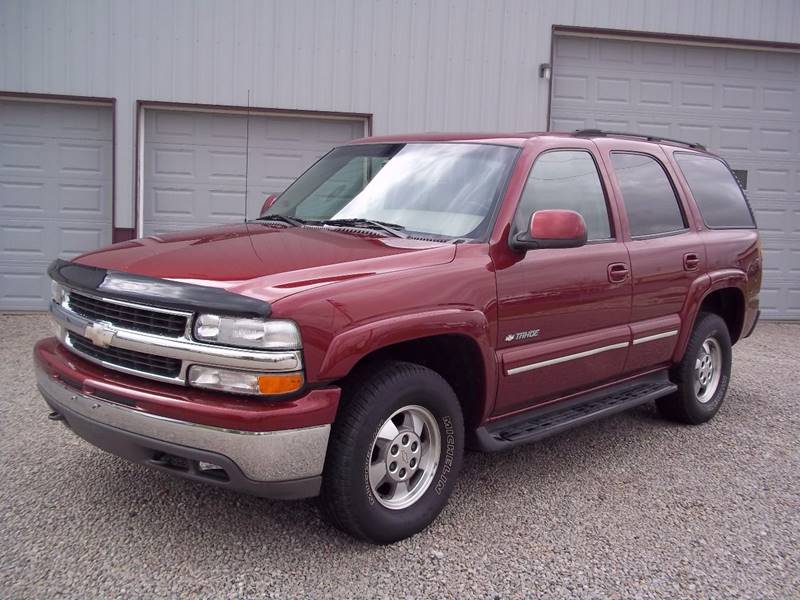 2003 Chevrolet Tahoe for sale at Robin's Truck Sales in Gifford IL