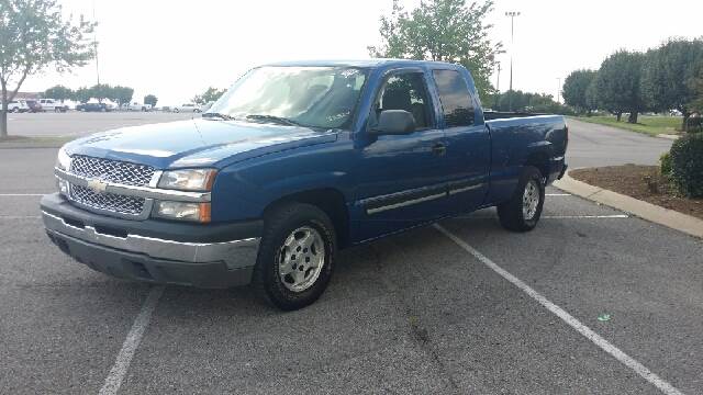 2004 Chevrolet Silverado 1500 for sale at Stars Auto Finance in Nashville TN