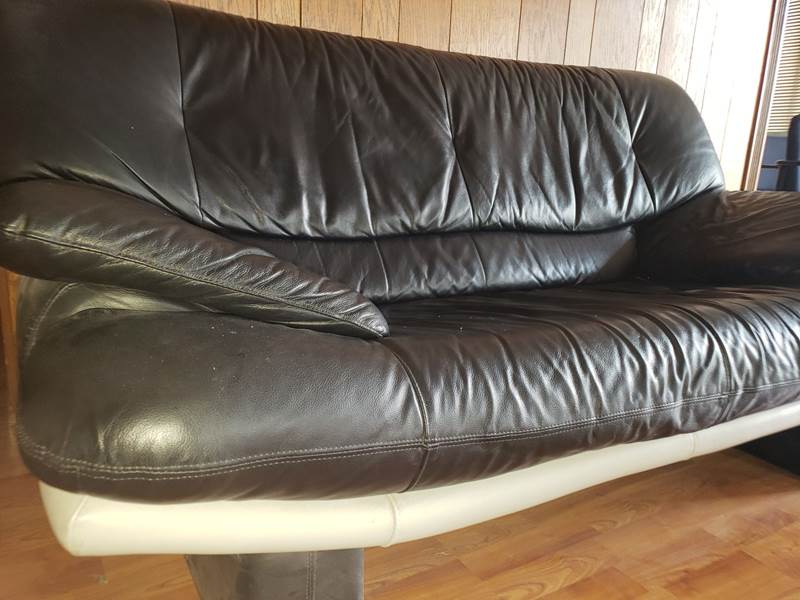 0 LOVE SEAT LOVE SEAT