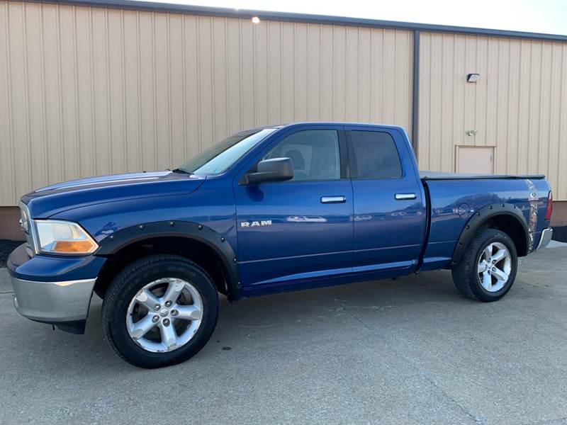 2010 Dodge Ram Pickup 1500 4x4 TRX4 Off Road 4dr Quad Cab 6.3 ft. SB