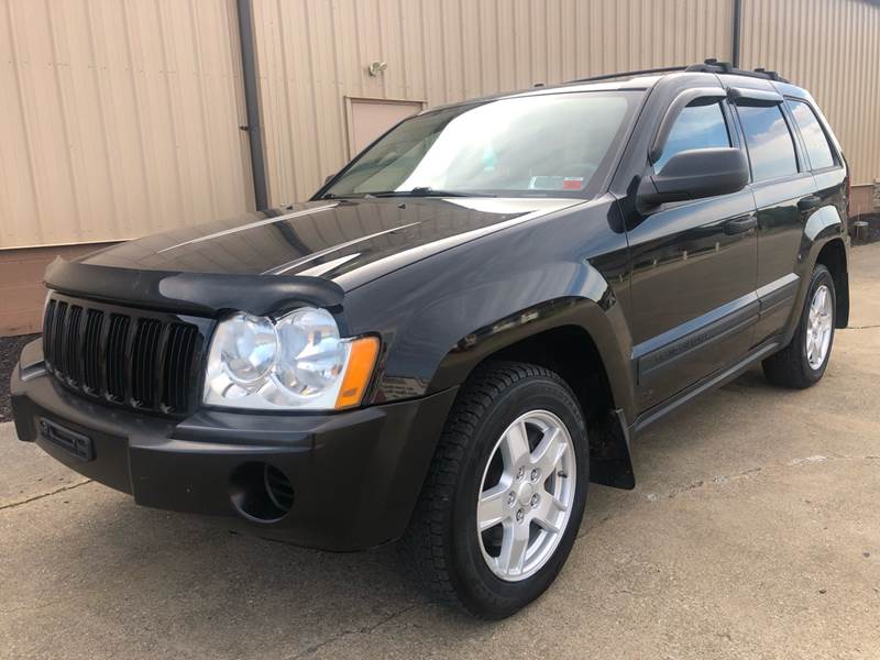 2006 Jeep Grand Cherokee Laredo 4dr Suv 4wd In Uniontown Oh