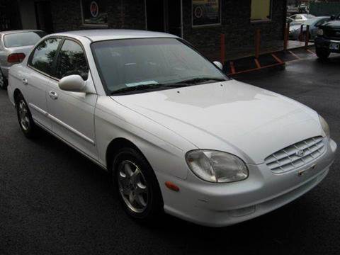 2000 Hyundai Sonata for sale at Unique Auto, LLC in Sellersburg IN