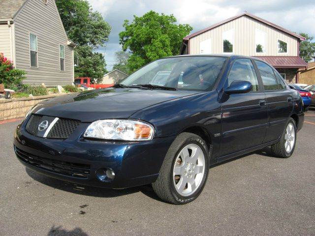 2005 Nissan Sentra for sale at Unique Auto, LLC in Sellersburg IN