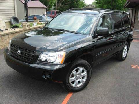 2002 Toyota Highlander for sale at Unique Auto, LLC in Sellersburg IN