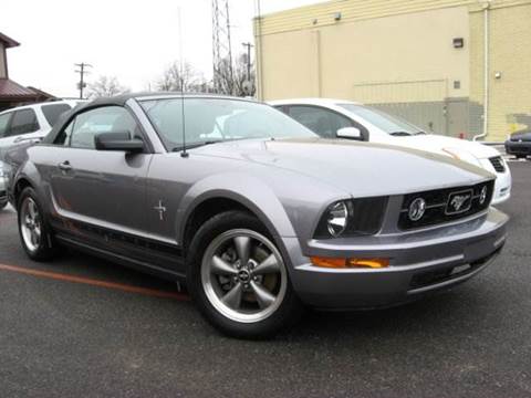 2006 Ford Mustang for sale at Unique Auto, LLC in Sellersburg IN