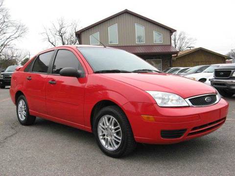 2006 Ford Focus for sale at Unique Auto, LLC in Sellersburg IN