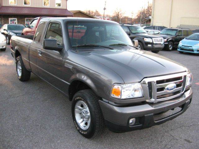 2006 Ford Ranger for sale at Unique Auto, LLC in Sellersburg IN