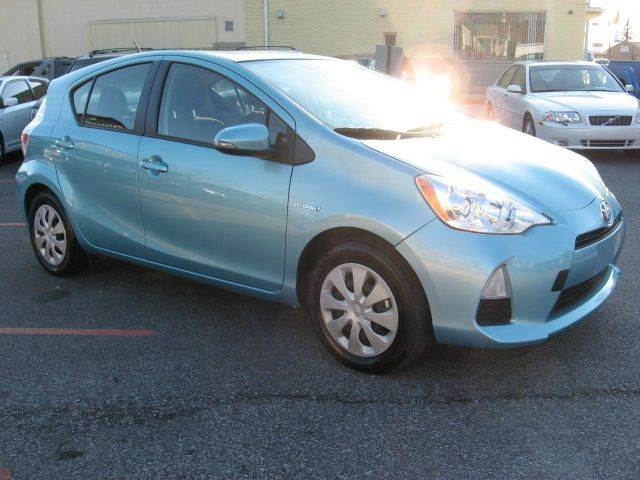 2013 Toyota Prius c for sale at Unique Auto, LLC in Sellersburg IN