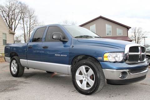 2005 Dodge Ram Pickup 1500 for sale at Unique Auto, LLC in Sellersburg IN