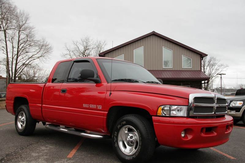 1999 Dodge Ram Pickup 1500 for sale at Unique Auto, LLC in Sellersburg IN