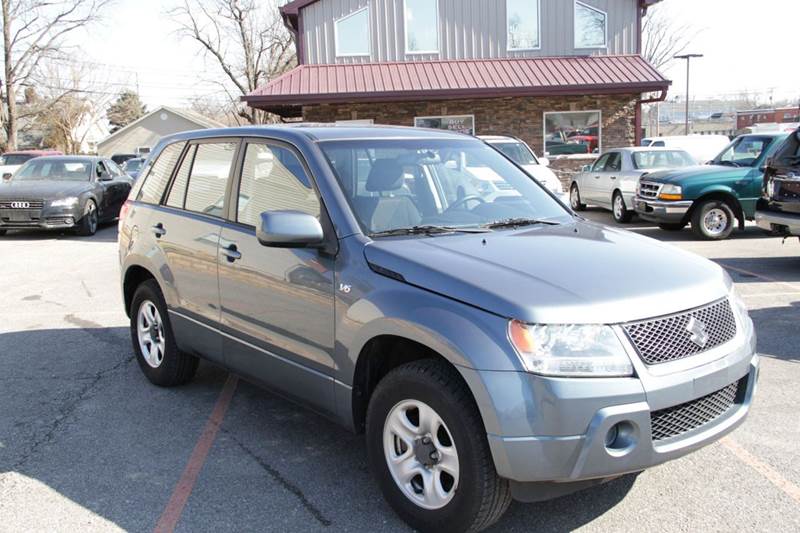 2006 Suzuki Grand Vitara for sale at Unique Auto, LLC in Sellersburg IN