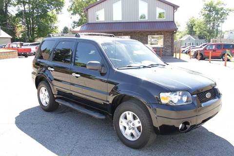 2007 Ford Escape for sale at Unique Auto, LLC in Sellersburg IN