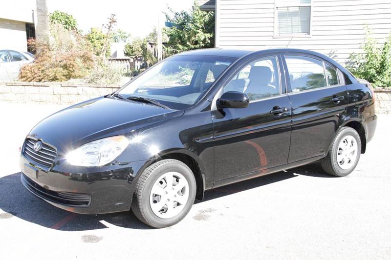 2011 Hyundai Accent for sale at Unique Auto, LLC in Sellersburg IN