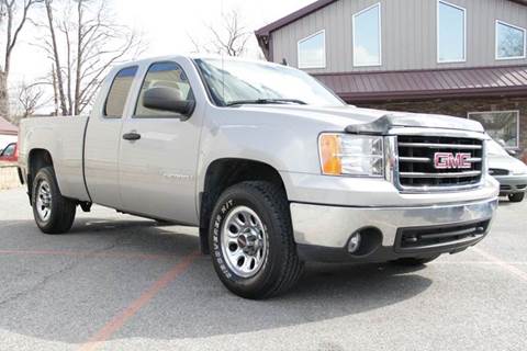 2007 GMC Sierra 1500 for sale at Unique Auto, LLC in Sellersburg IN