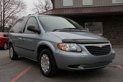 2004 Chrysler Town and Country for sale at Unique Auto, LLC in Sellersburg IN