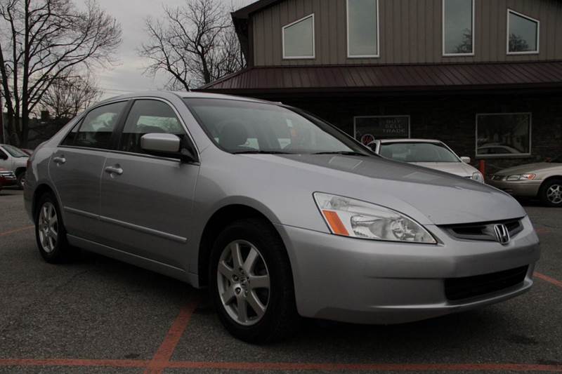 2005 Honda Accord for sale at Unique Auto, LLC in Sellersburg IN