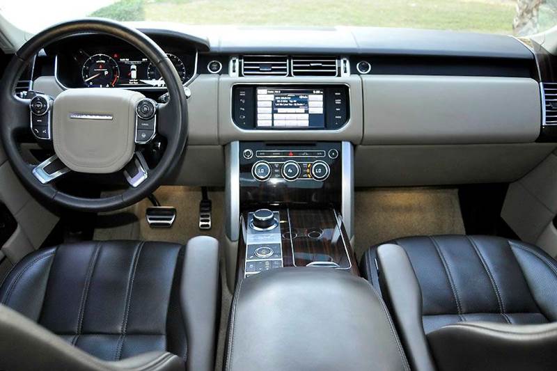 2014 Land Rover Range Rover Supercharged photo 16