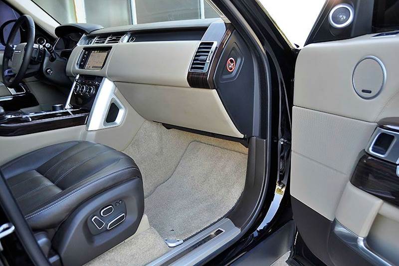 2014 Land Rover Range Rover Supercharged photo 25