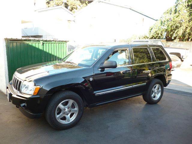 2005 Jeep Grand Cherokee for sale at La Mesa Auto Sales in Huntington Park CA