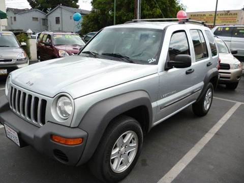 2003 Jeep Liberty for sale at La Mesa Auto Sales in Huntington Park CA