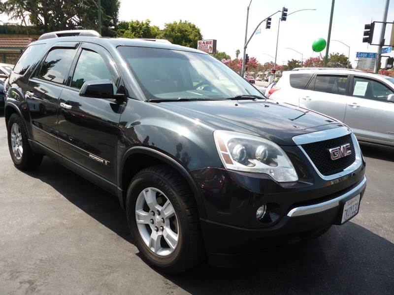 2007 GMC Acadia for sale at La Mesa Auto Sales in Huntington Park CA