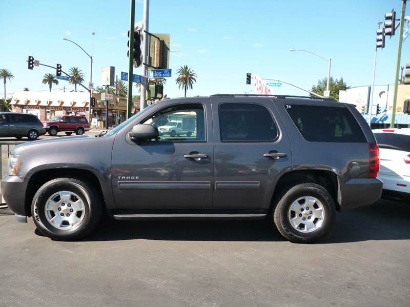 2010 Chevrolet Tahoe for sale at La Mesa Auto Sales in Huntington Park CA