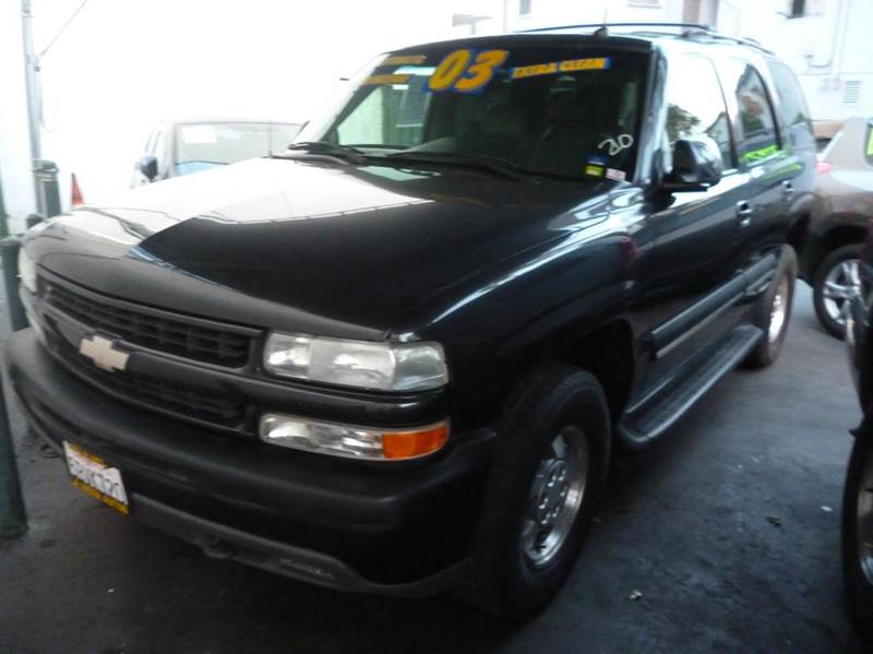 2003 Chevrolet Tahoe for sale at La Mesa Auto Sales in Huntington Park CA