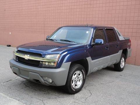 2002 Chevrolet Avalanche for sale at United Motors Group in Lawrence MA