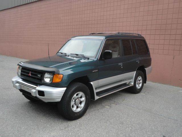 1998 Mitsubishi Montero for sale at United Motors Group in Lawrence MA