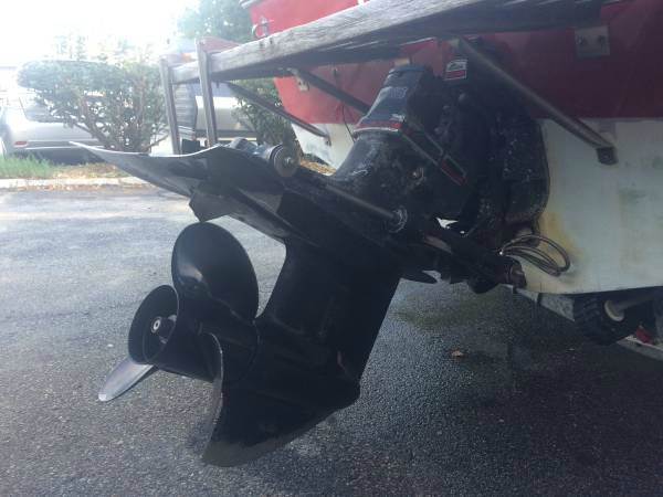 1985 Stingray Boats 205 Bowrider