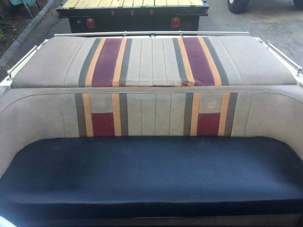 1985 Stingray Boats 205 Bowrider