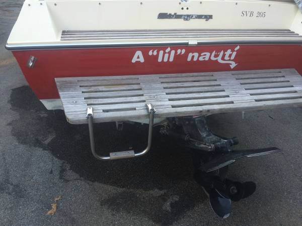 1985 Stingray Boats 205 Bowrider