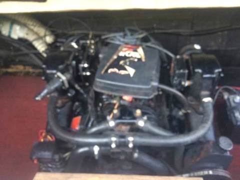 1985 Stingray Boats 205 Bowrider