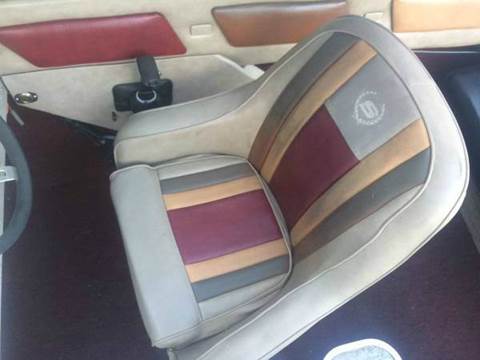 1985 Stingray Boats 205 Bowrider