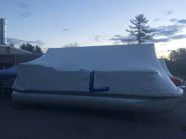 2001 Harris 22' Pontoon