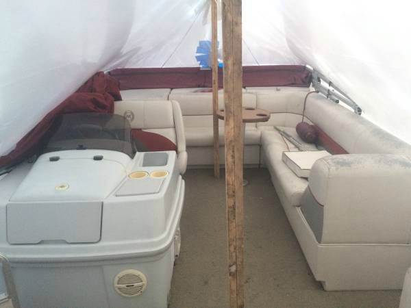 2001 Harris 22' Pontoon
