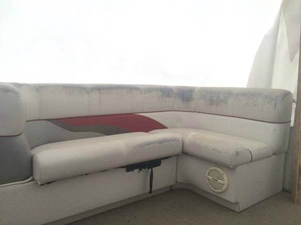 2001 Harris 22' Pontoon