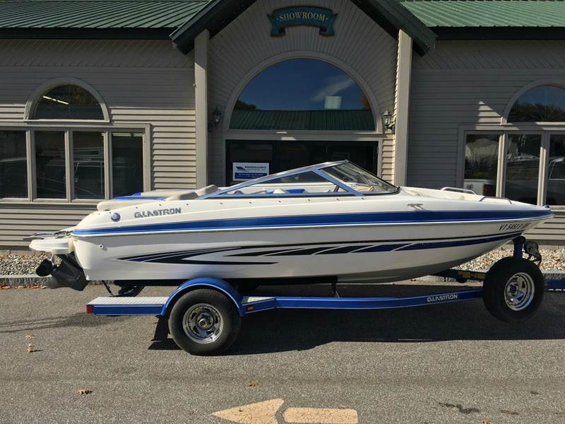 2008 Glastron 18' bowrider