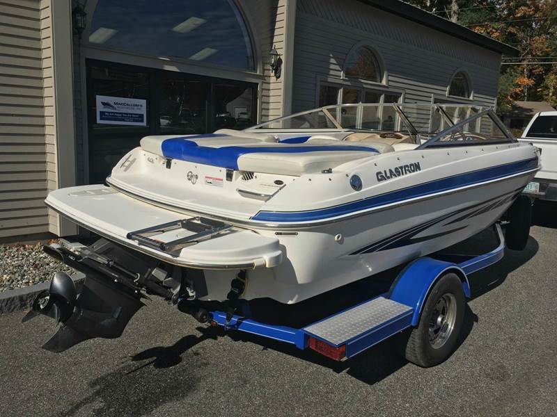 2008 Glastron 18' bowrider