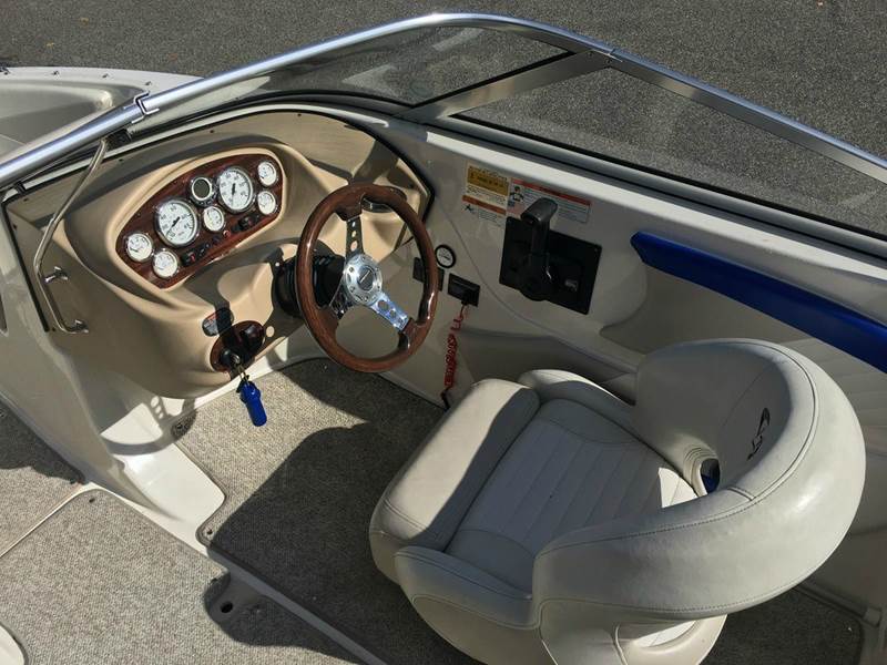 2008 Glastron 18' bowrider